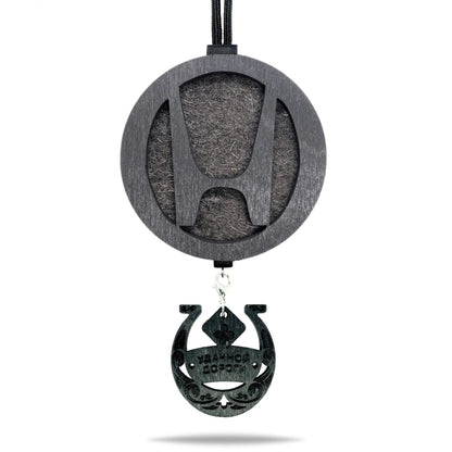 Vonný prívesok 'Honda' v čiernej farbe